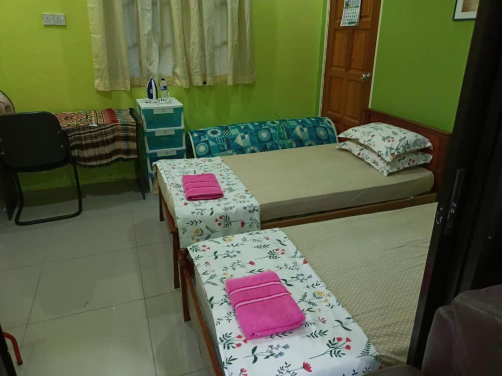 Homestay Jannati Tambun Exterior photo