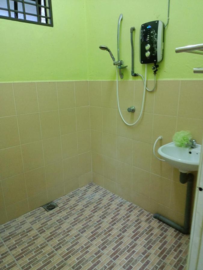 Homestay Jannati Tambun Exterior photo